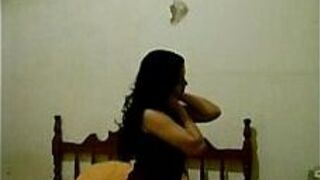 hot brunette showing her body - porn video