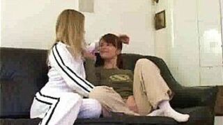 Olia and a friend - porn video