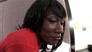 Hot Ebony Teen takes Big Facial in Black Amateur Sex Video - porn video