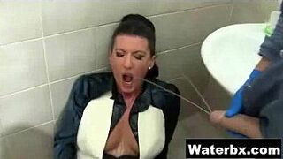 Enchanting Piss Hungry Sexy Chick XXX - porn video