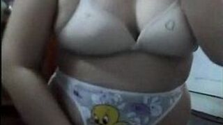 Curvy Mature asian babe dildos her hairy pussy - porn video